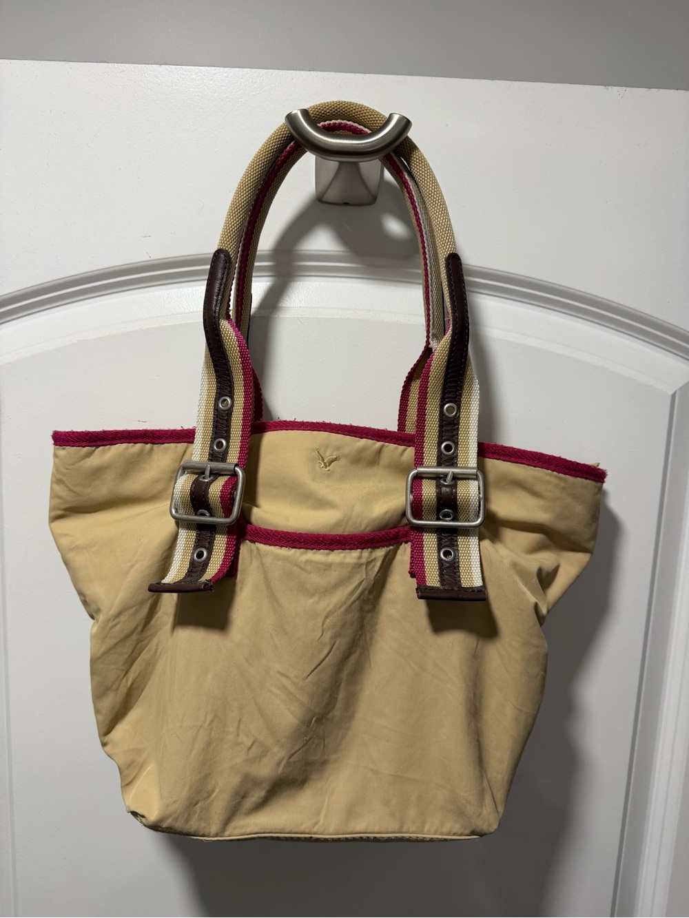 American Eagle bag - beige w/ deep pink trim - Picture 3 of 16